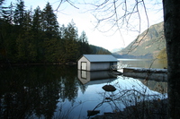 051211145754_house_in_the_lake