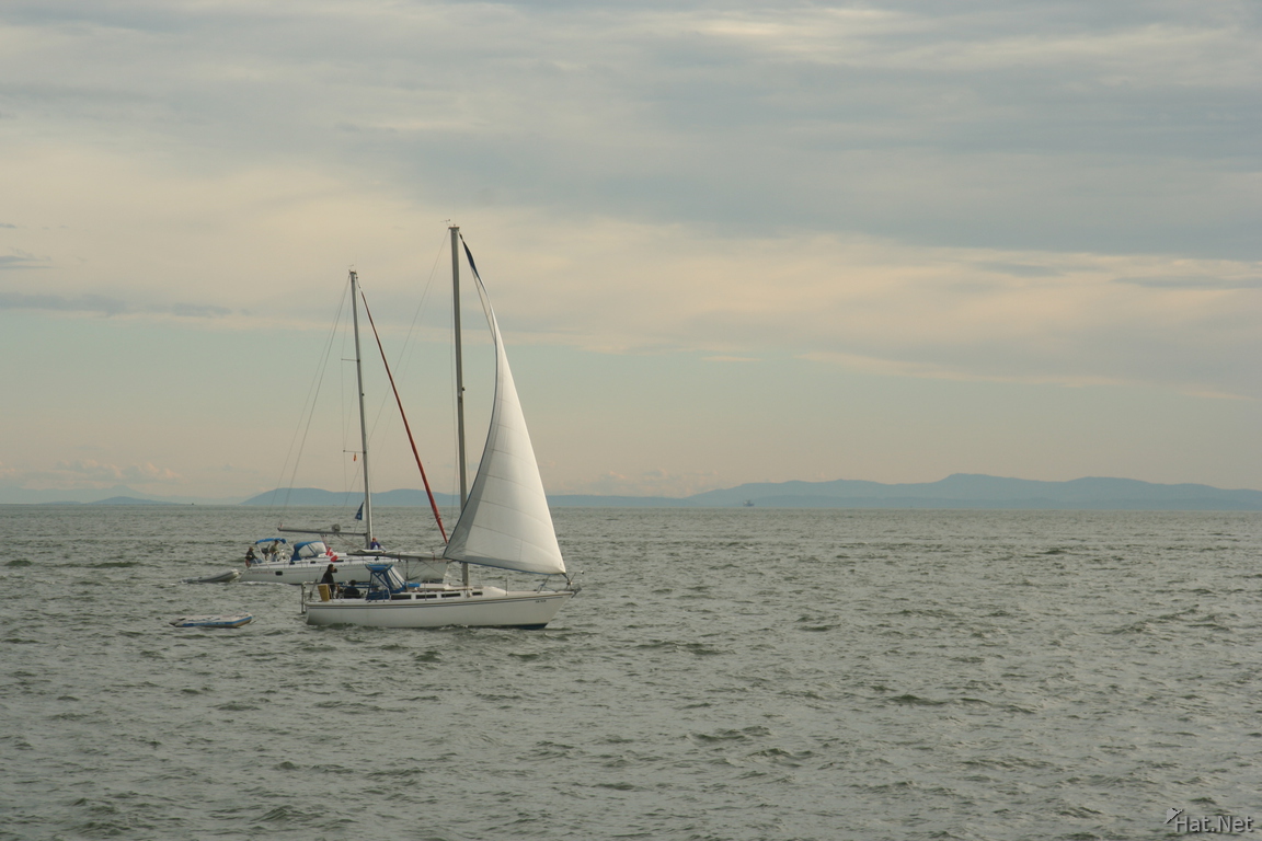 double sail boats